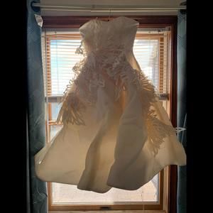 Irina Shabayeva Ivory Dress with Lazer Cut Applique 2-4 $4995